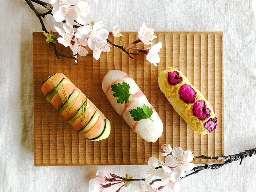 桃の節句の雛祭りはラップで巻くだけの簡単華やかなちらし寿司