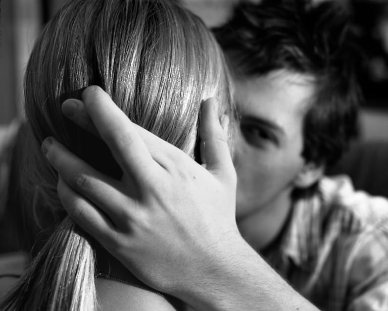 略奪成功と思いきや 結婚式直前でまた奪われた女性の悲劇 Am