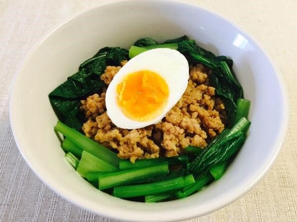 まいったねえ　いたわりご飯　ヒモ　レシピ　ご飯　肉みそご飯　肉みそご飯