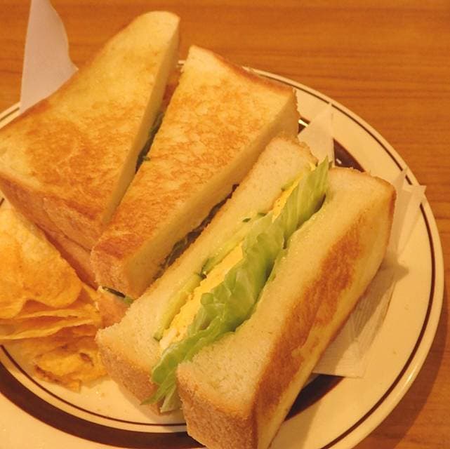 東武東上線大山駅にあるホットケーキがおいしい純喫茶ピノキオのサンドイッチ